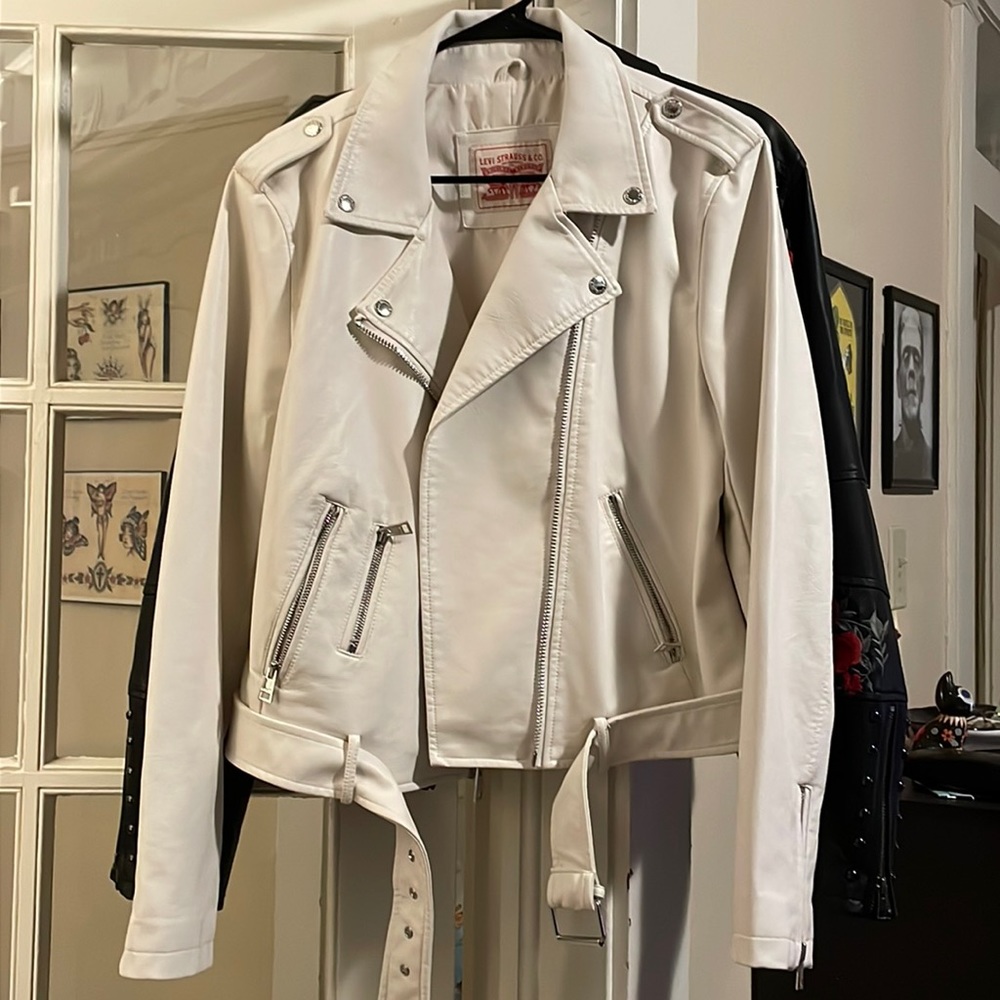 NWOT Levi's Women's Faux Leather Belted Motorcycle Jacket